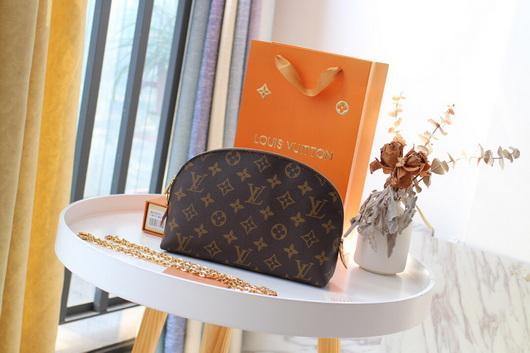 lv cosmetic pouch price