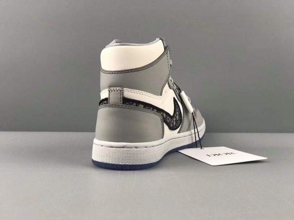 jordan 1 og dior sneakers