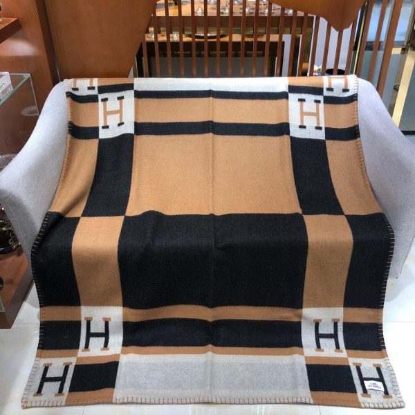 hermes blanket brown