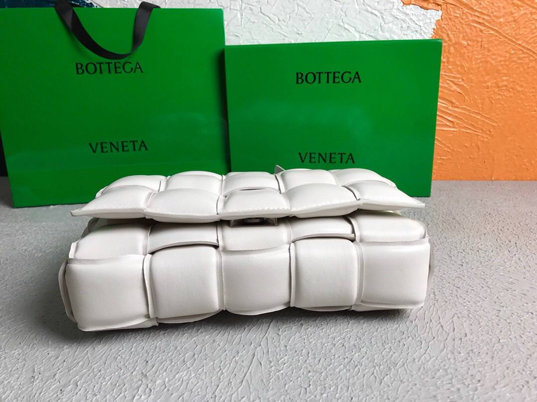 Bottega Veneta Bv Padded Cassette 6 White Silver Wholesales High Quality Handbags Store