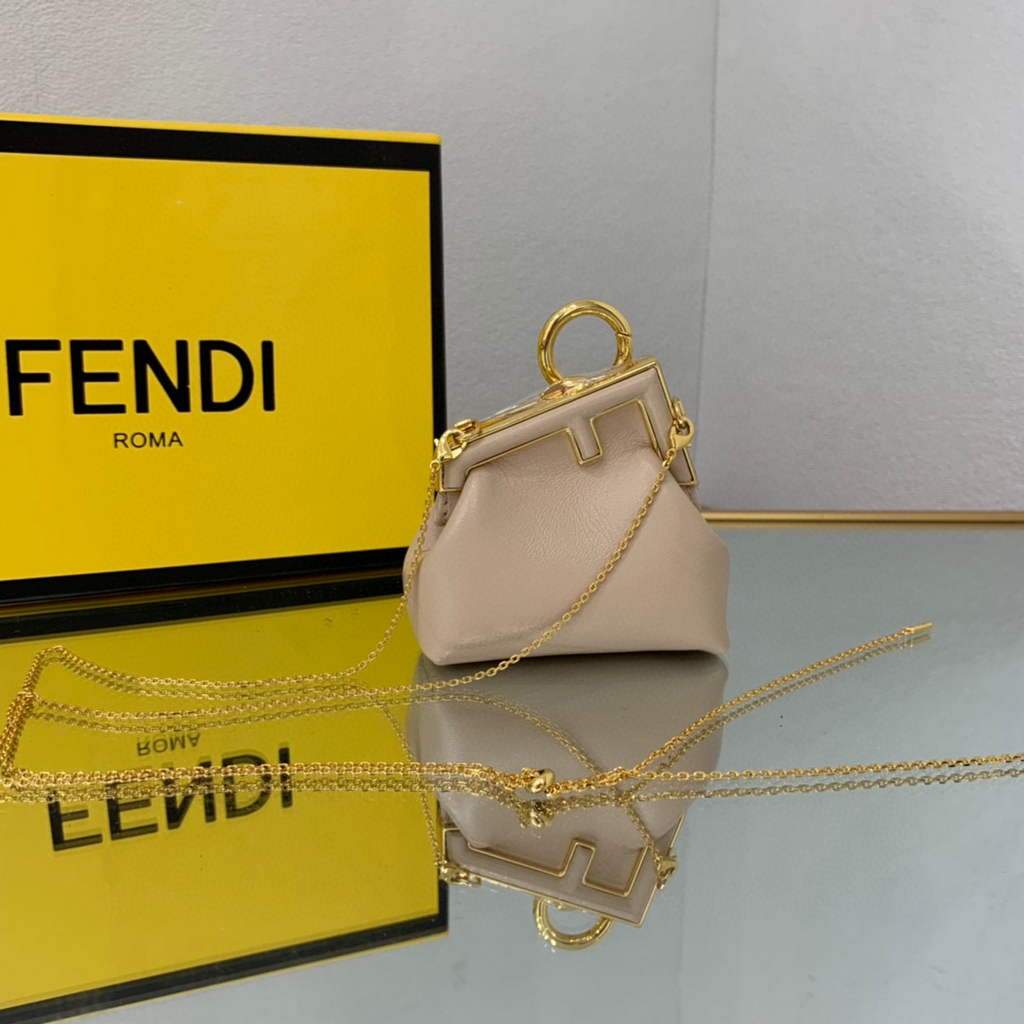 fendi hot pink