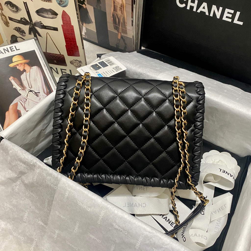 black shoulder bag chanel