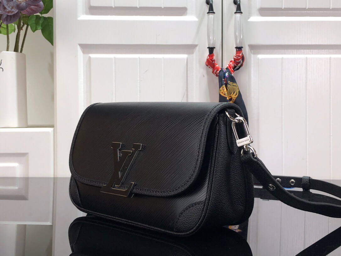 Louis Vuitton Buci Handbag 384865