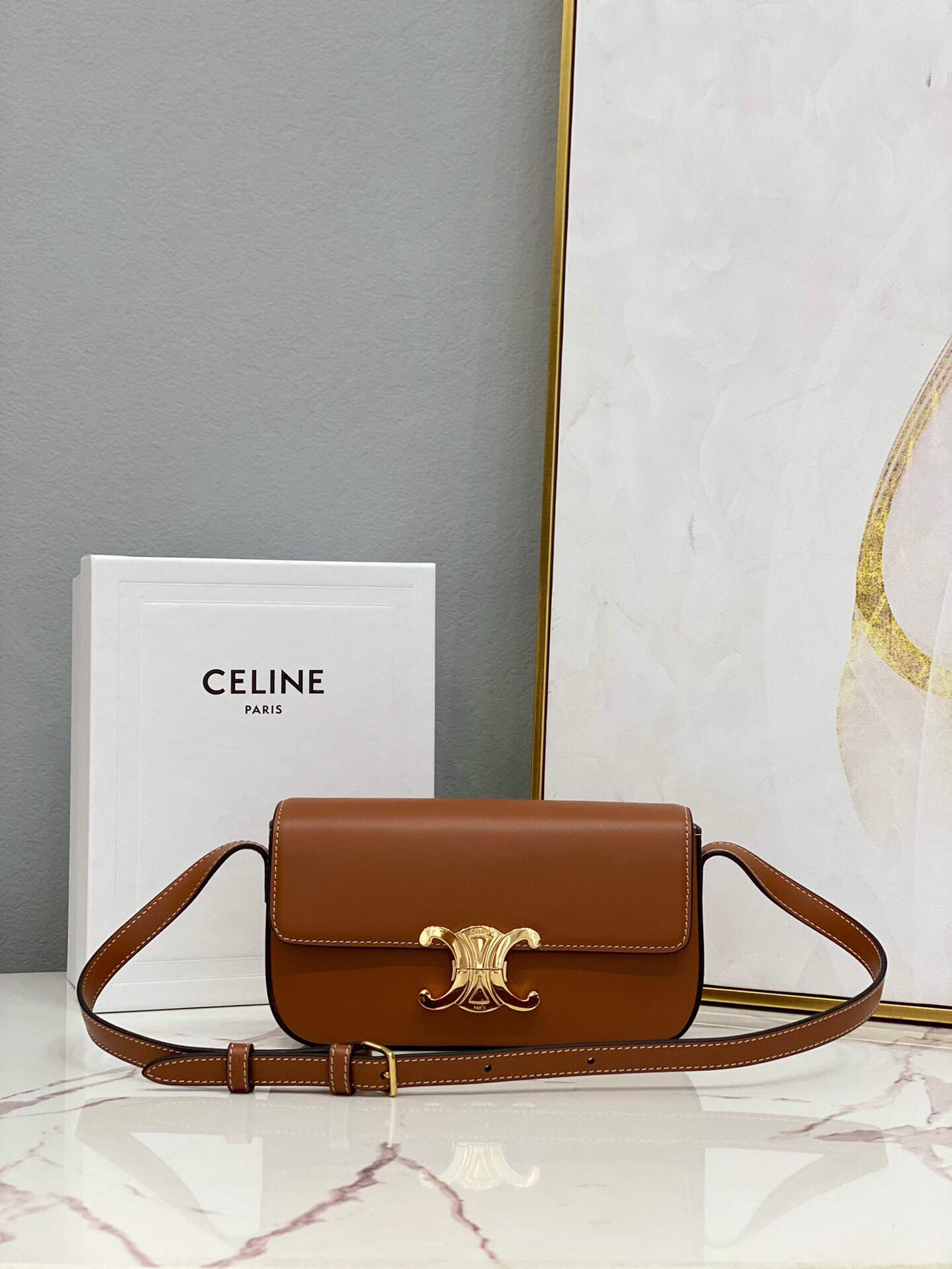 triomphe shoulder bag in natural calfskin tan