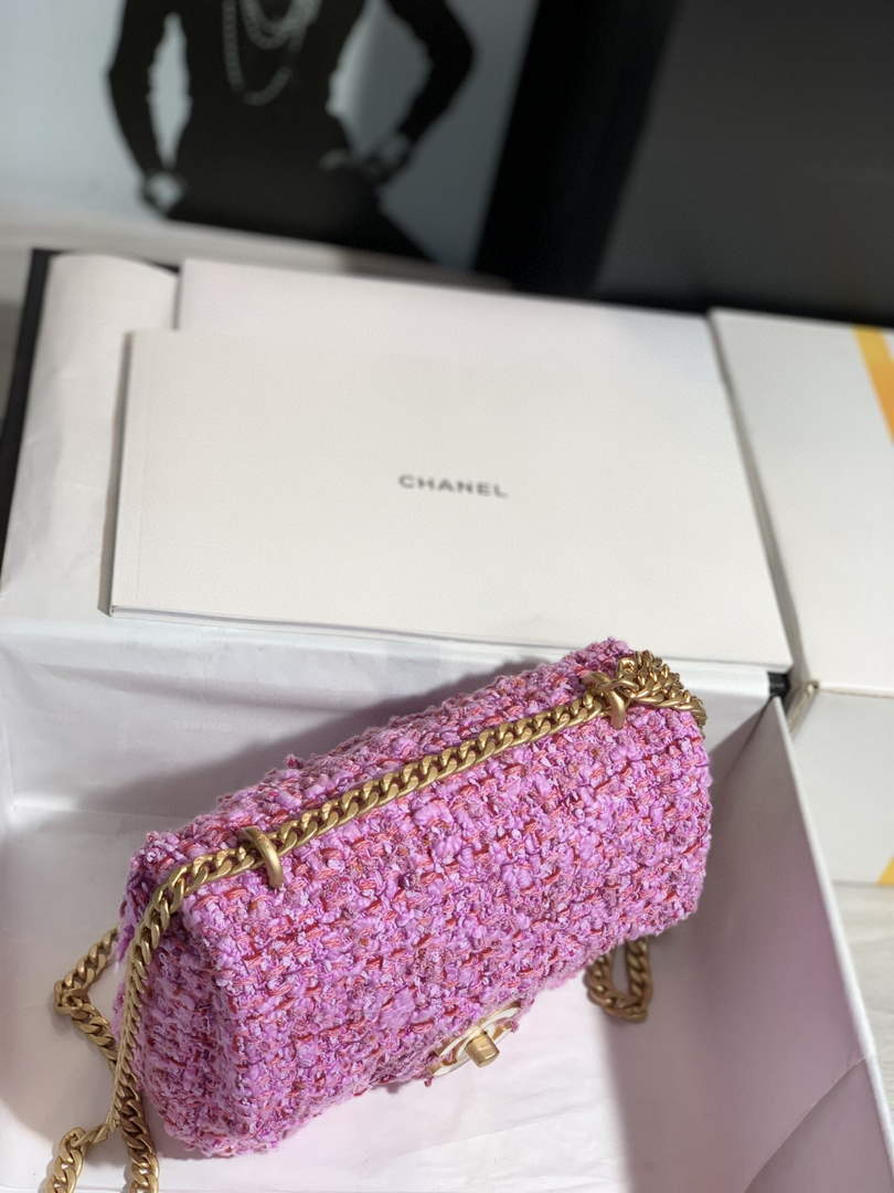 chanel 18cm mini