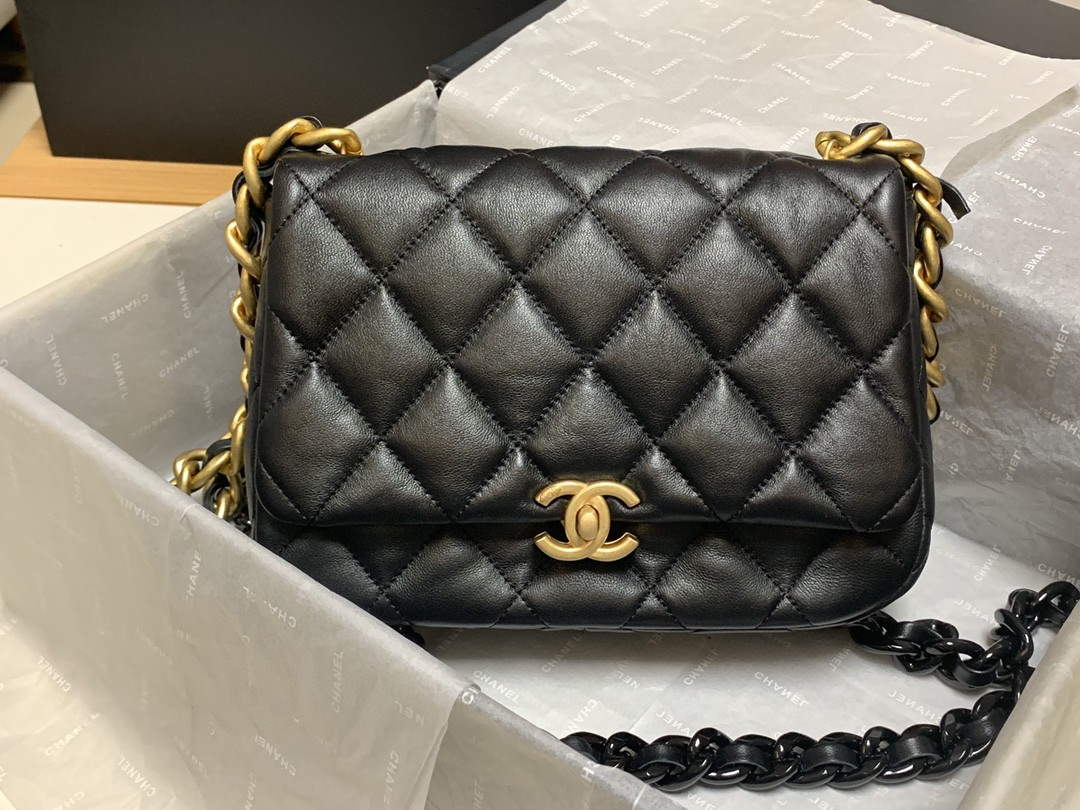 chanel bag lambskin