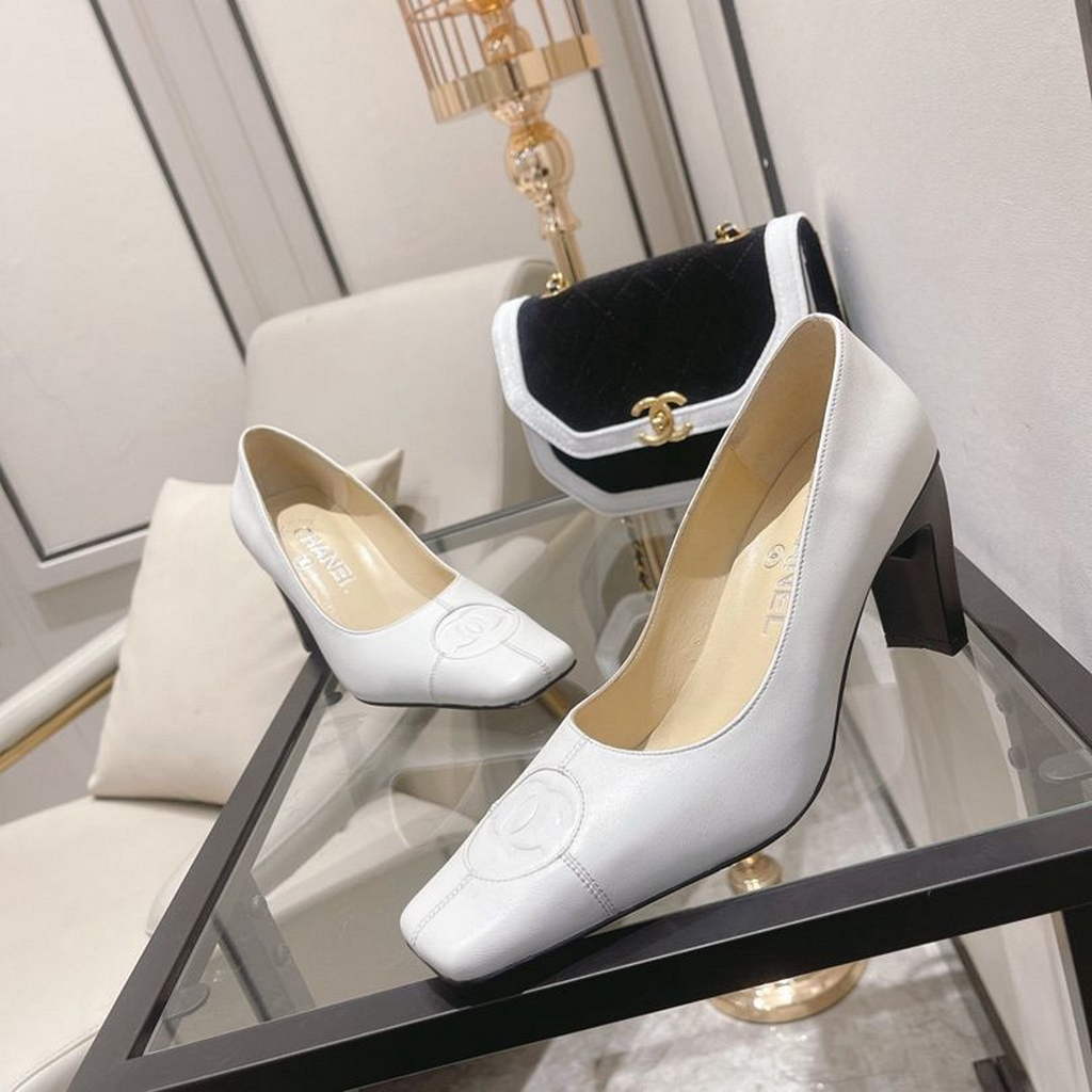 chanel-womens-heels-leather-calfskin-c90275-luxibags.ru