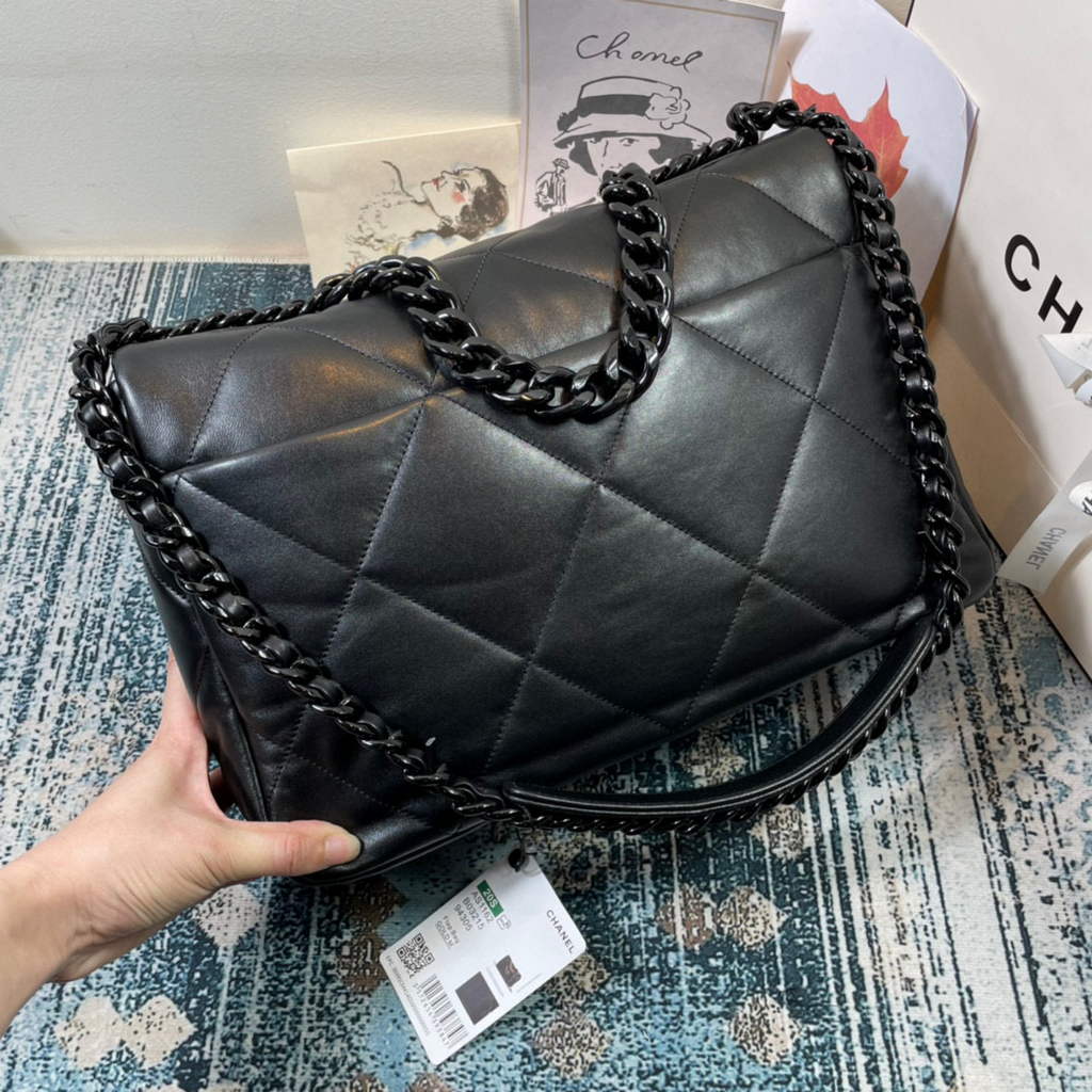 Chanel 19 Maxi Handbag Lambskin Gold AS1162 Black