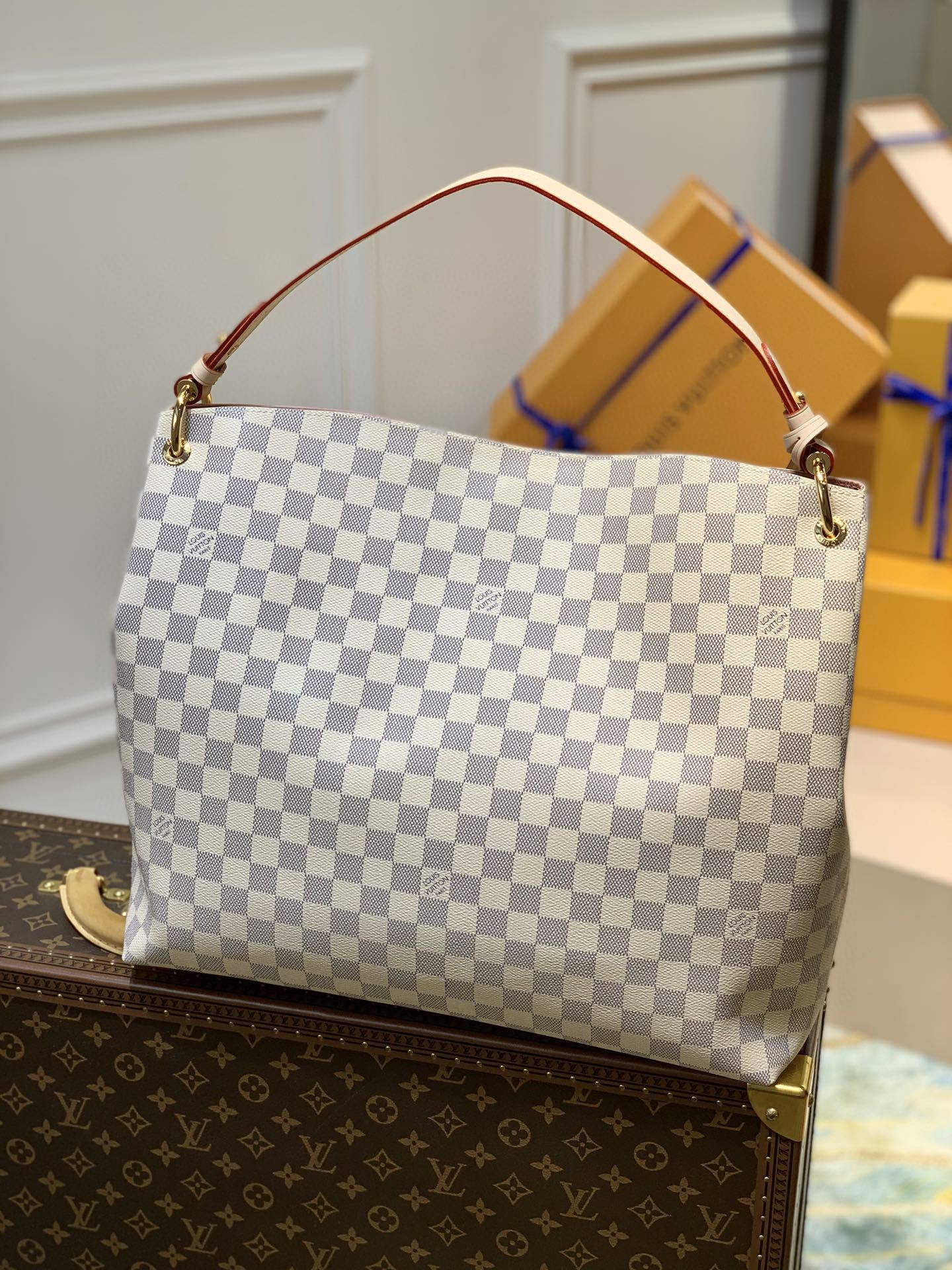 vuitton azur