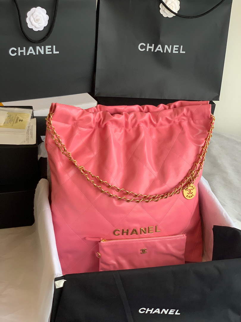 Chanel 22 Large Handbag Shiny Calfskin Gold-Tone Metal AS3262 Coral Pink