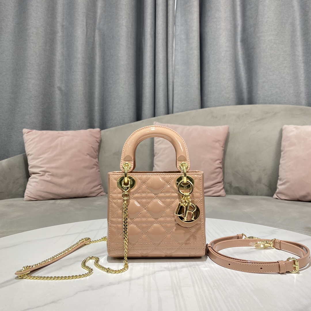 nude dior bag