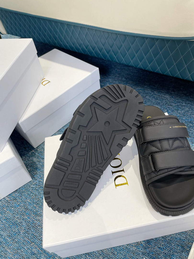 dior-womens-shoes-dior-evolution-slide-quilted-cannage-kcq716cqc-019-luxibags.ru