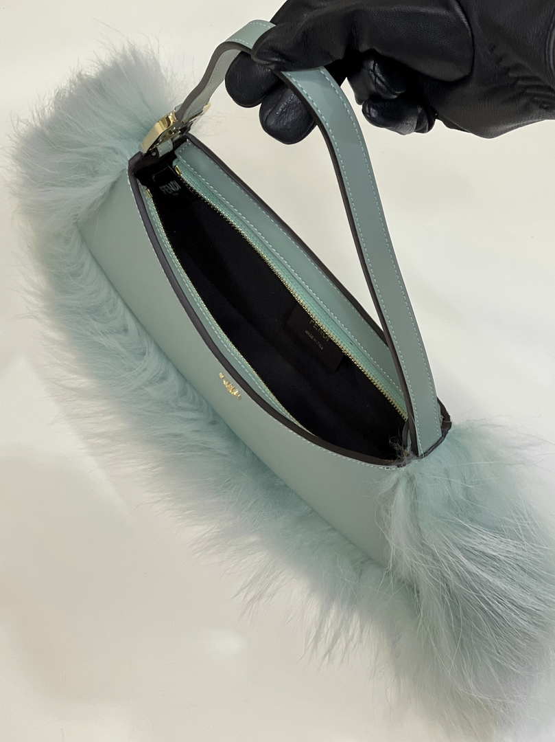 fendi-8bs068als9f1ivs-o-lock-swing-green-leather-and-fox-fur-pouch-8573-7-luxibags.ru