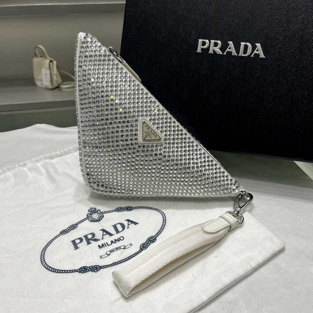 prada-1ne039-crystal-studded-satin-pouch-white-001-luxibags.ru