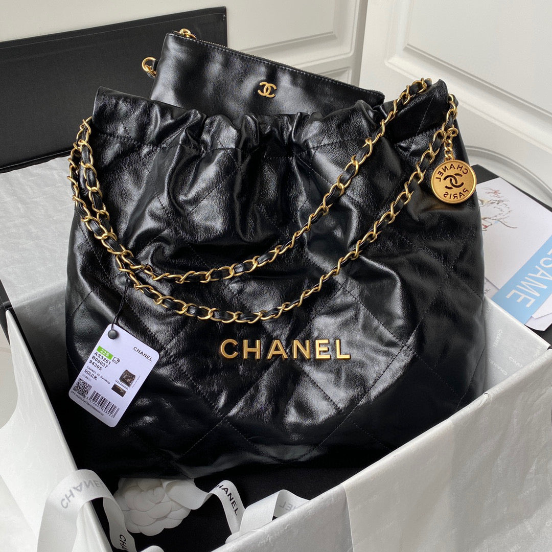 chanel-22-handbag-as3261-shiny-calfskin-gold-tone-metal-black-logo-gold-01-luxibags.ru