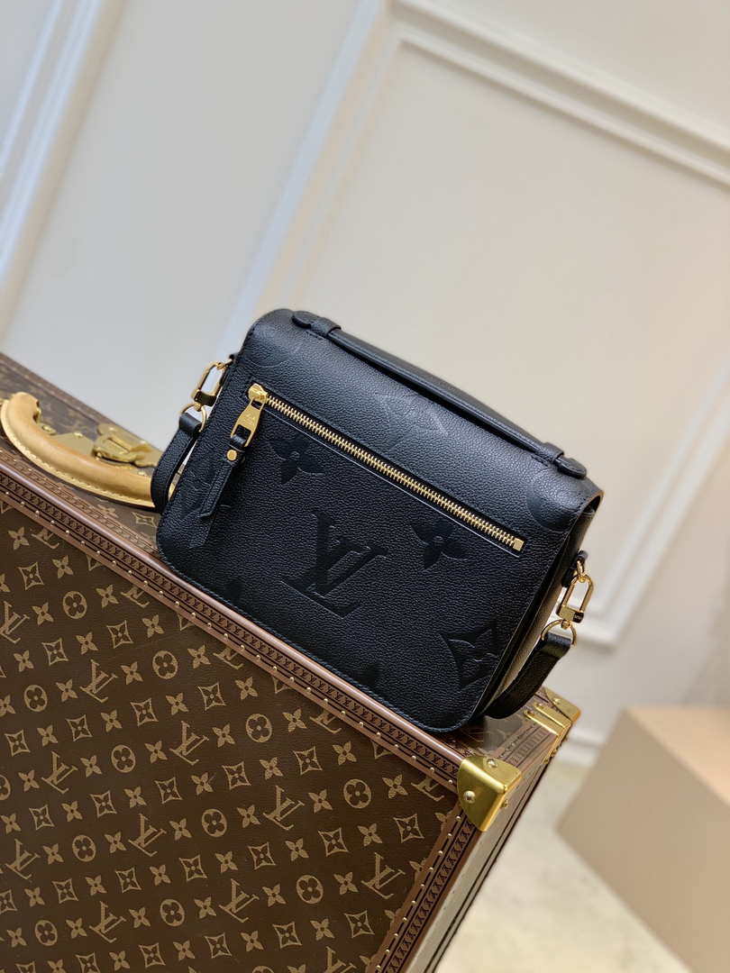 LV M59211 Louis Vuitton Empreinte Pochette Metis M41487 Black ...