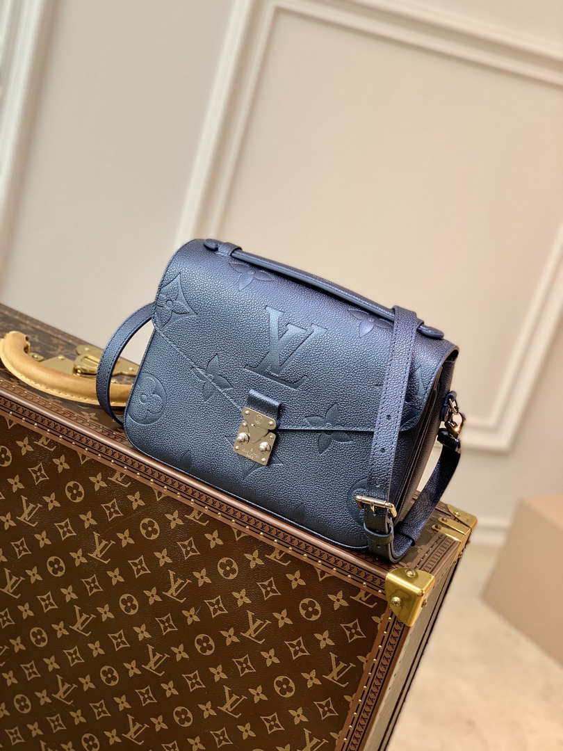 lv metis navy blue