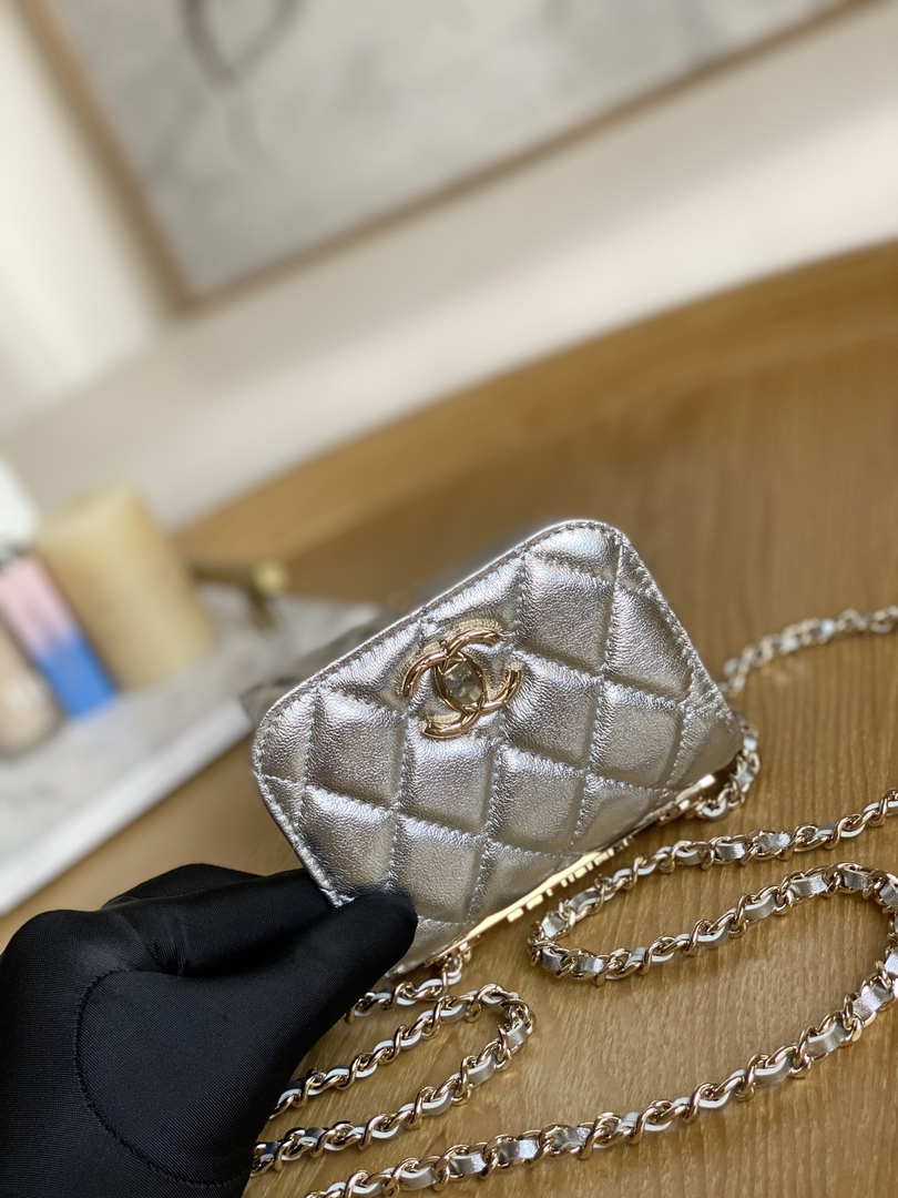 Chanel AP3020 Clutch With Chain Lambskin Gold Tone Metal Sliver ...