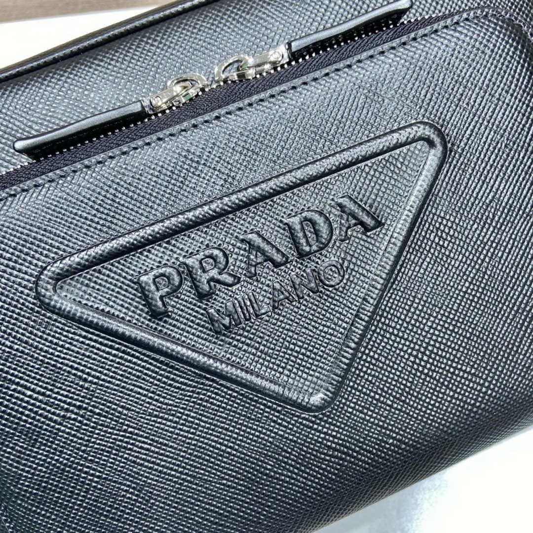 prada-2vh152-saffiano-leather-shoulder-bag-black-004-luxibags.ru