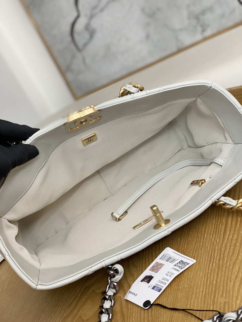 chanel 2019 handbags