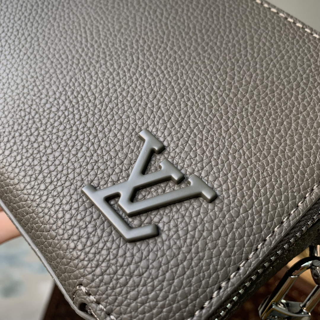 Louis Vuitton LV Alpha wearable wallet new Grey Leather ref.506617