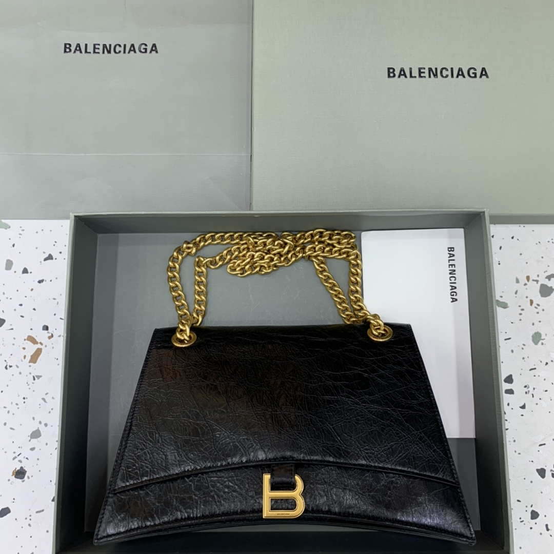 balenciaga-716393210i-crush-medium-chain-bag-in-black-crushed-calfskin-aged-gold-001-luxibags.ru