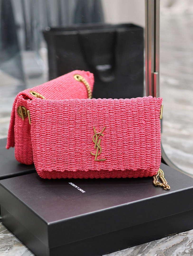 ysl-580065-kate-medium-supple-chain-bag-in-raffia-neon-pink-1-luxibags.ru