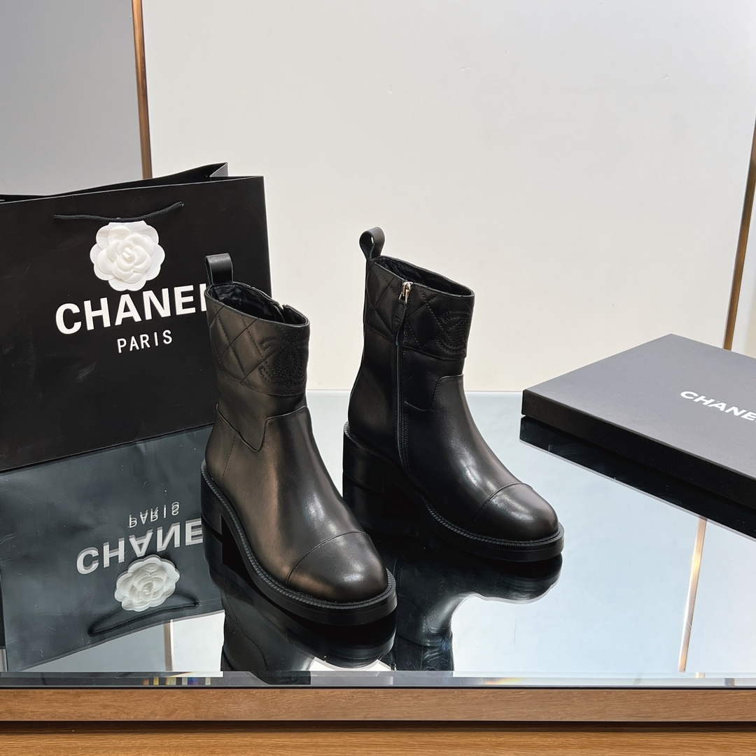 chanel-womens-fashion-shoes-short-boots-c92403-2-luxibags.ru