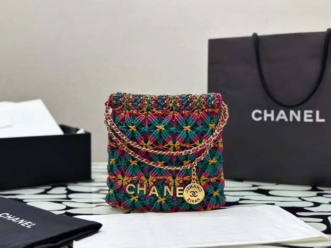 chanel-22-as3980-mini-handbag-calfskin-knotted-lace-and-gold-tone-metal-dark-green-pink-010-luxibags.ru