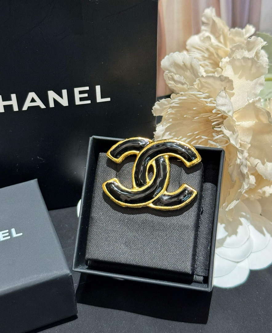 chanel-brooch-fashion-jewelry-cc31861-1-luxibags.ru