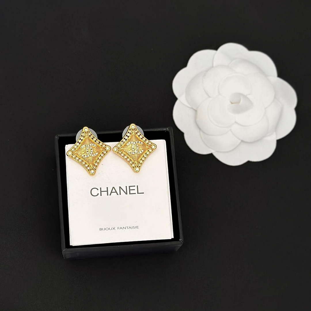 chanel-earring-fashion-jewelry-cc31840-1-luxibags.ru