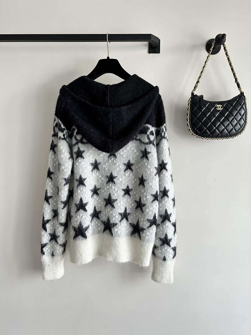 chanel-womens-fashion-clothing-sweater-cc69145-2-luxibags.ru