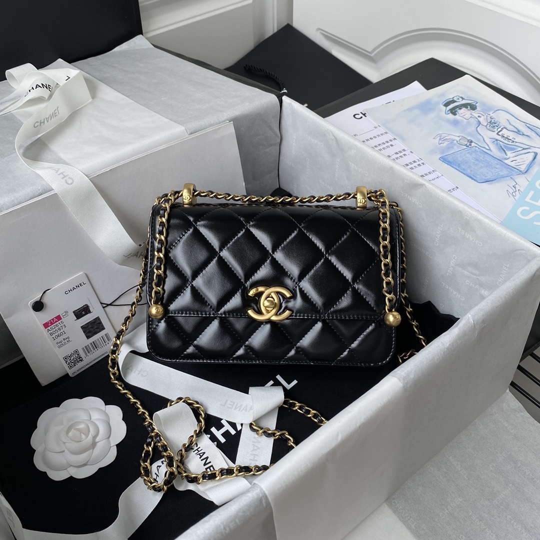 chanel-as2615-woc-wallet-on-chain-with-gold-charm-mini-vintage-calfskin-bag-black-001-luxibags.ru