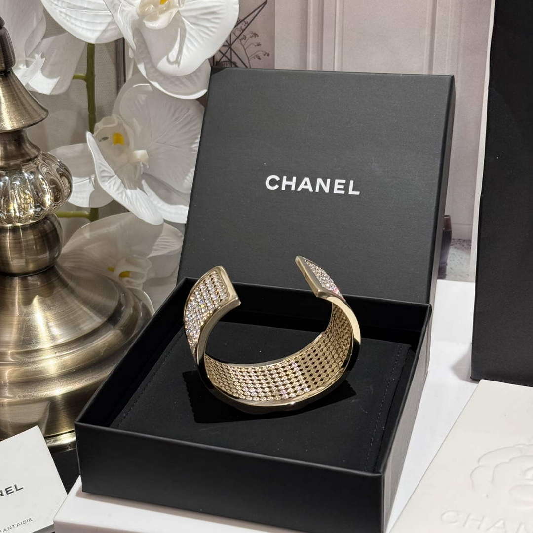 chanel-bracelet-jewelry-designer-cc31761-3-luxibags.ru