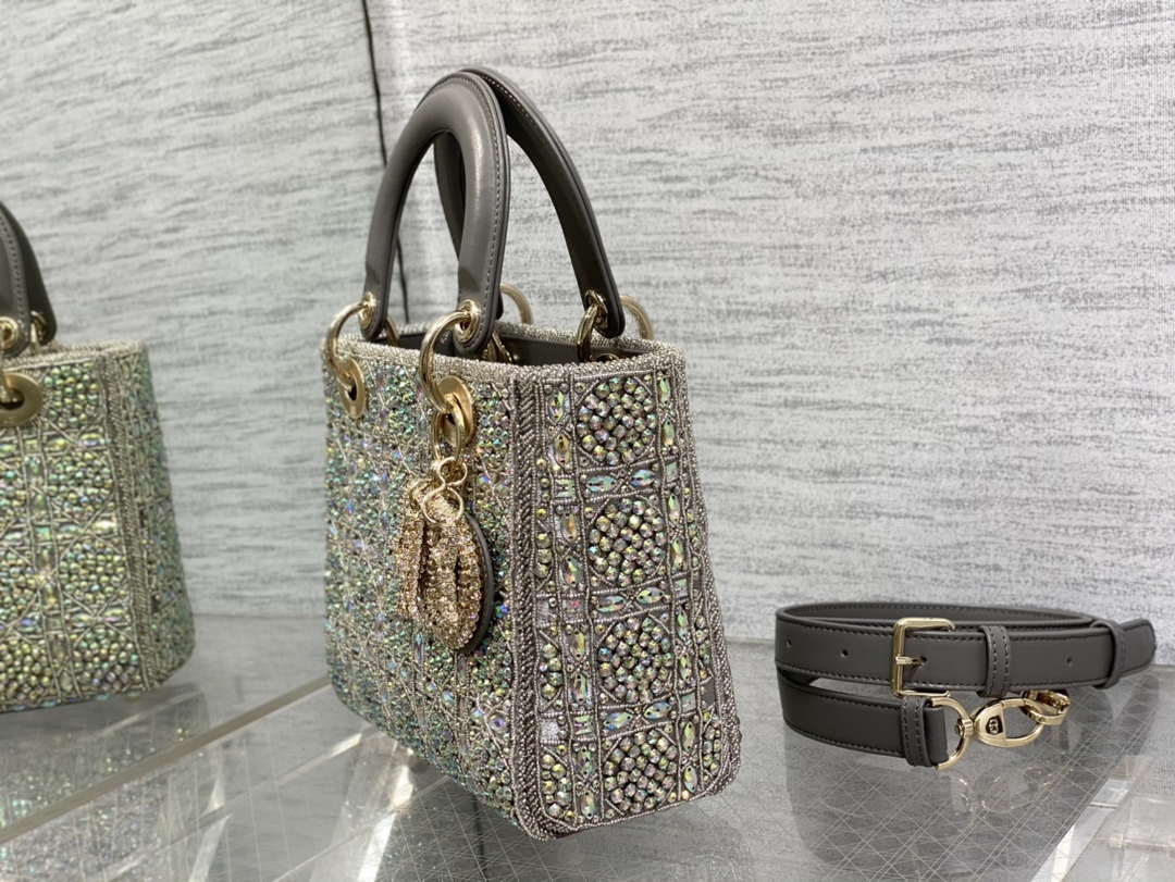 dior-small-lady-bag-lambskin-m0538-limited-edition-heavy-industry-beads-gray-006-luxibags.ru
