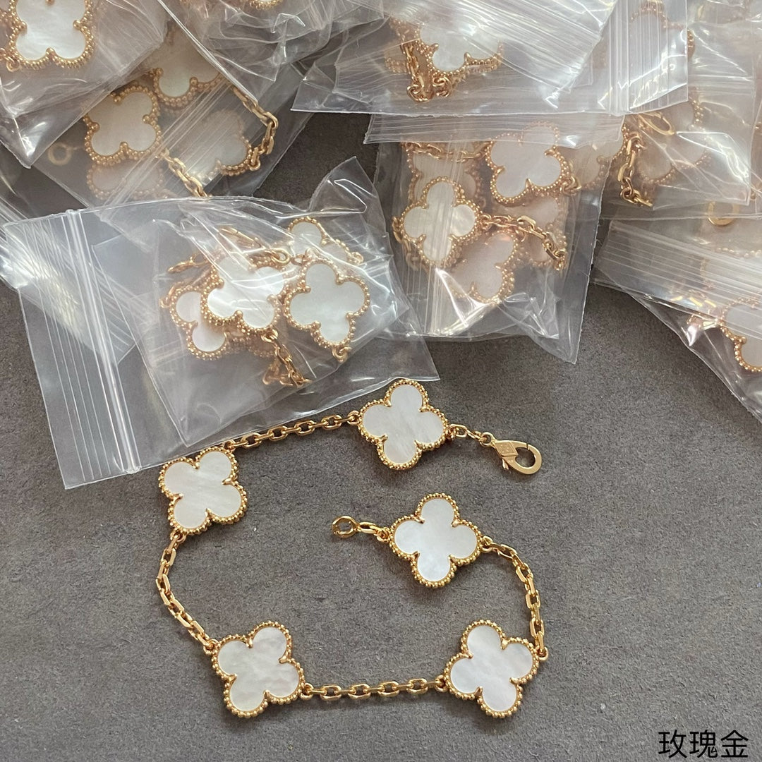 van-cleef-arpels-vintage-alhambra-bracelet-5-motifs-vcarf48400-rose-gold-1-luxibags.ru