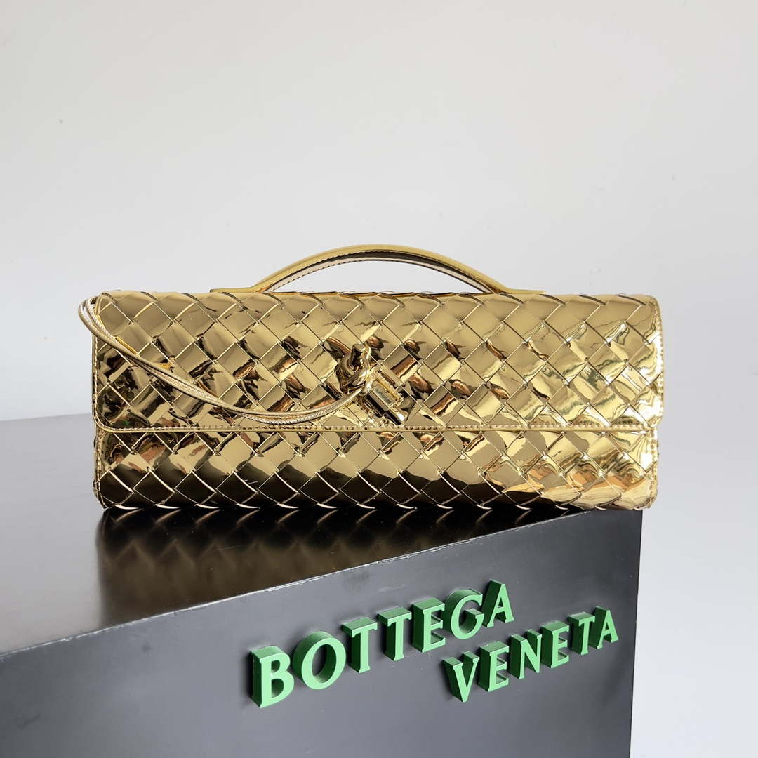 bottega-veneta-bv-741511-long-clutch-andiamo-with-handle-emerald-gold-01-luxibags.ru